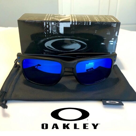 Oakley Other - Blue Prizm Polarized OAKLEY HOLBROOK Black Matte Frame 9102